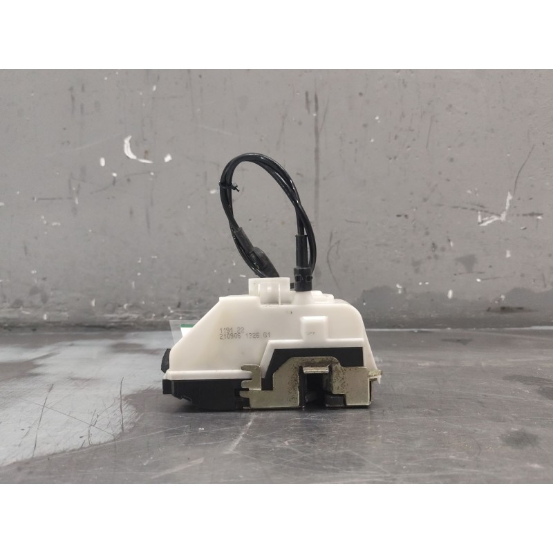 Recambio de cerradura puerta delantera izquierda para renault scenic ii authentique referencia OEM IAM 2109061326G1 4 PINS 5