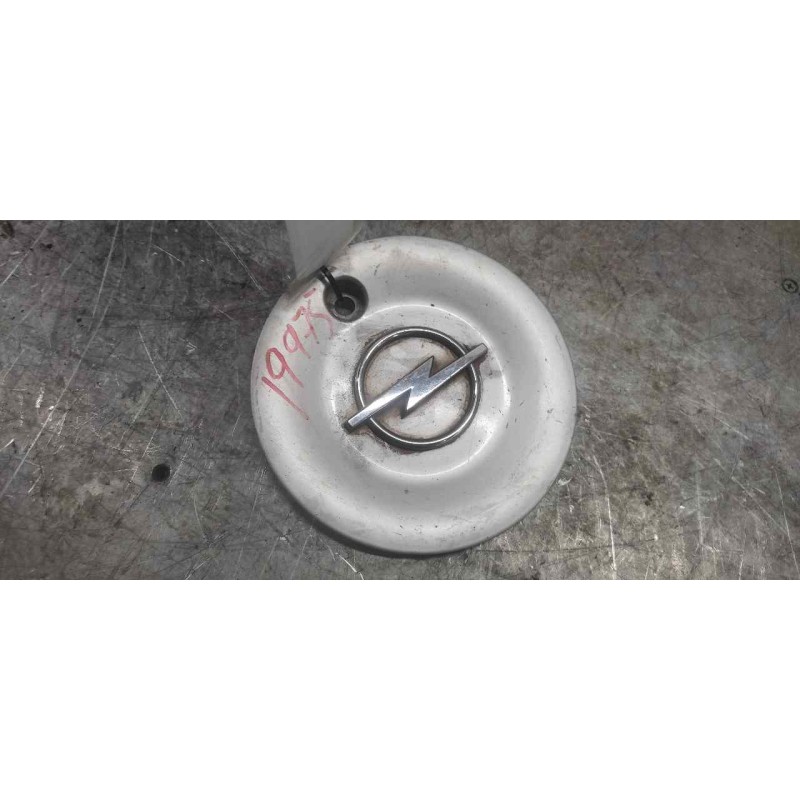 Recambio de tapacubos para opel corsa b eco referencia OEM IAM 9127615EF 13.80CM 