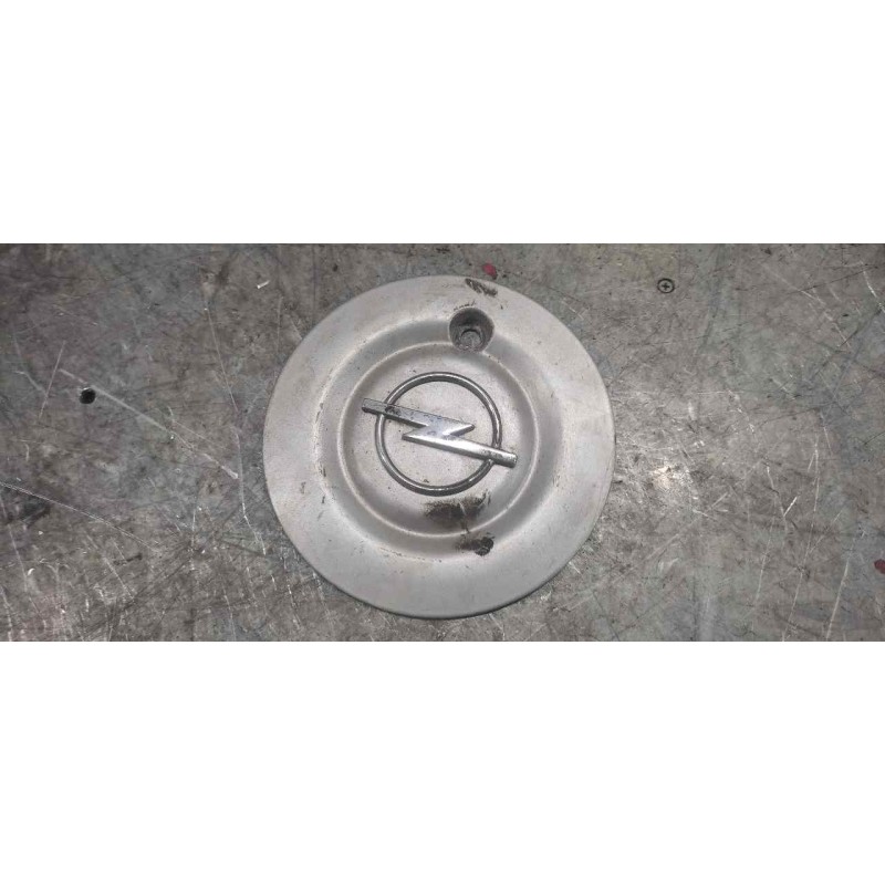 Recambio de tapacubos para opel corsa b eco referencia OEM IAM 90498216 15CM 