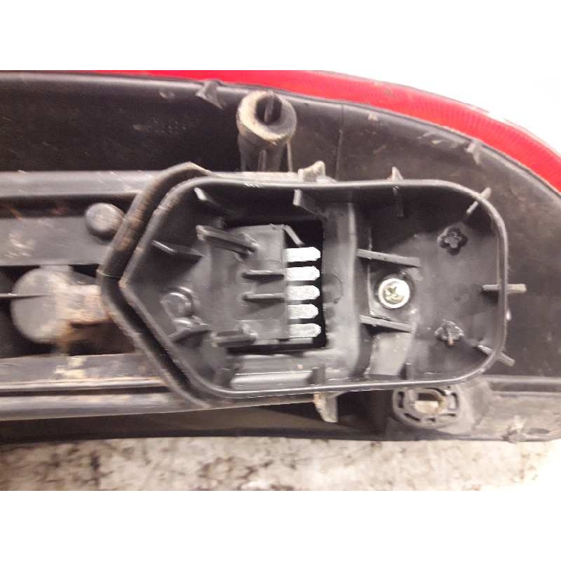 Recambio de piloto trasero izquierdo para opel corsa c club referencia OEM IAM 09114336 4