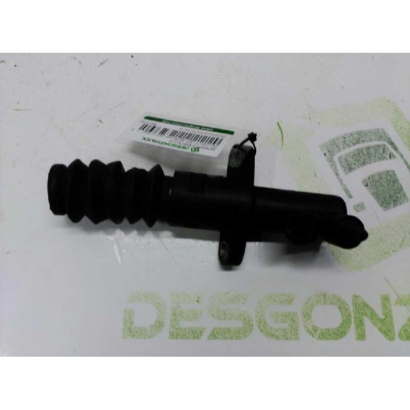 Recambio de bombin embrague para peugeot 307 berlina (s2) d-sign referencia OEM IAM 9637030980  