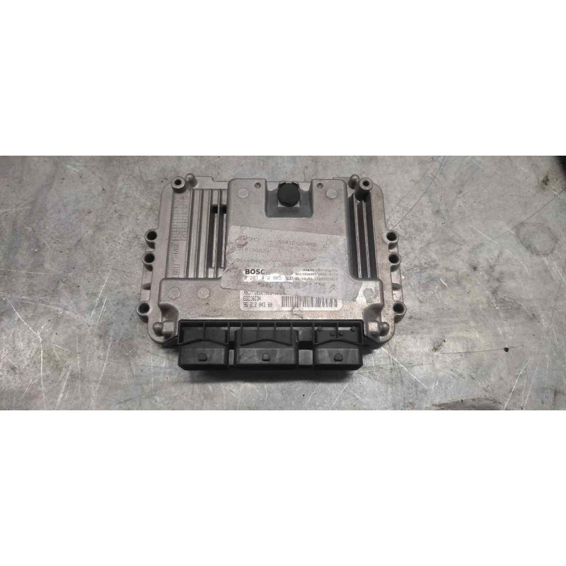 Recambio de centralita motor uce para peugeot 307 berlina (s2) xs + referencia OEM IAM 9661204380 9653958980 0281012985