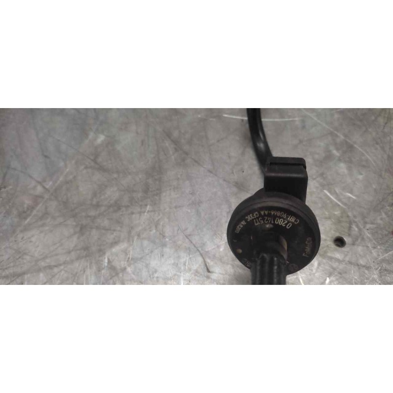Recambio de tubo para ford focus lim. (cb8) titanium referencia OEM IAM CV619D269BC - Blanco 2