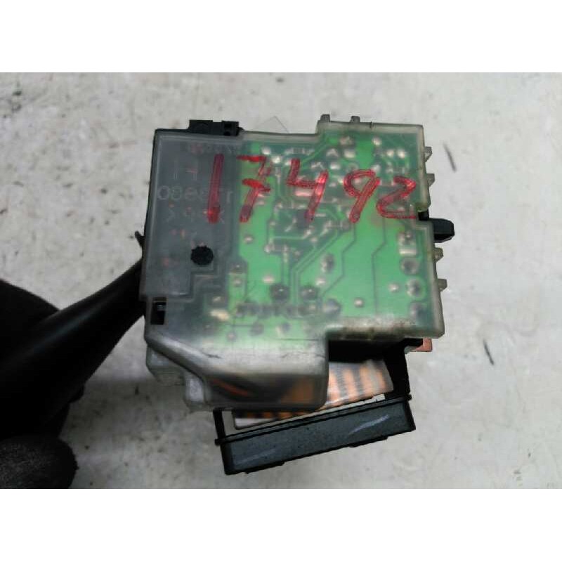 Recambio de mando limpia para toyota corolla (e12) 2.0 d-4d linea terra berlina referencia OEM IAM 173738 - Rojo 2