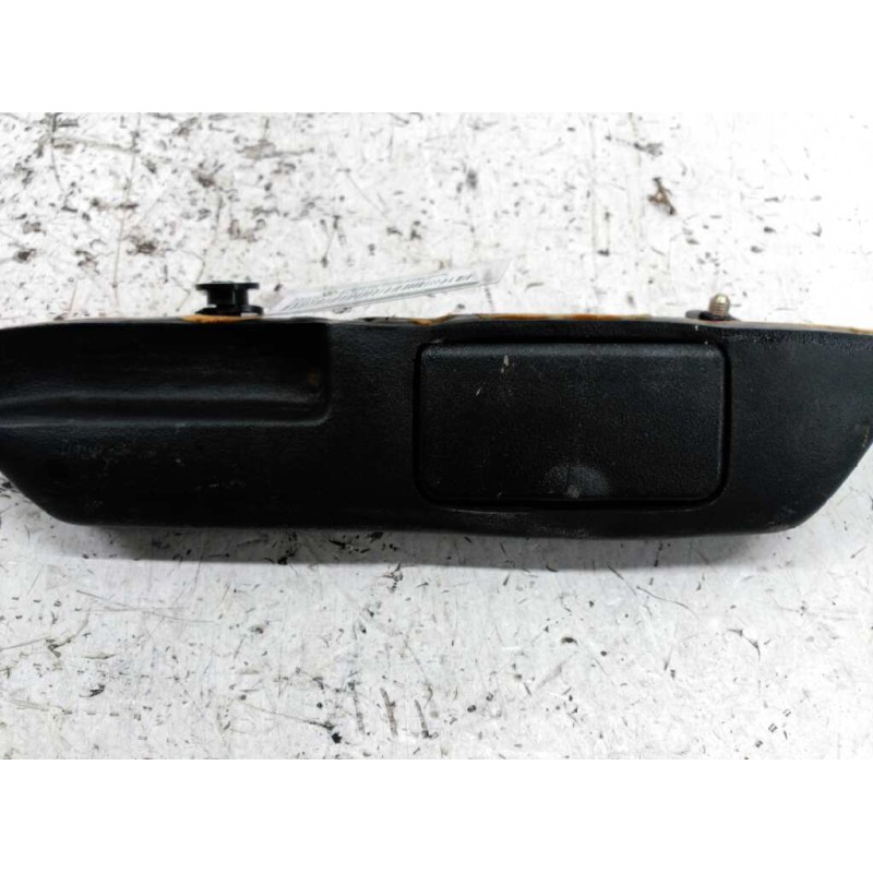 Recambio de asidero puerta derecha para renault 6 1.1 gtl referencia OEM IAM  TRASERA - Blanco 2