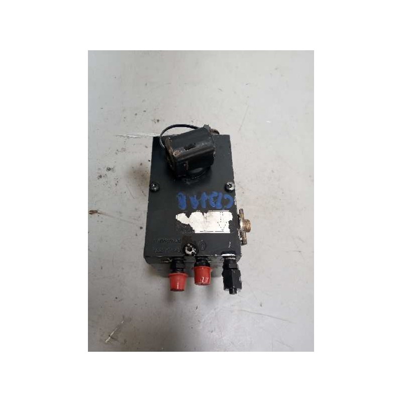 Recambio de bomba elevacion cabina para renault magnum ab diesel referencia OEM IAM 5010615920 122919648 