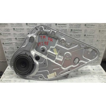 ELEVALUNAS TRASERO DERECHO 4M51A045H22B 