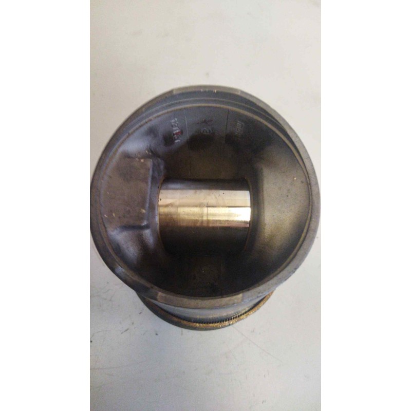 Recambio de piston para scania serie 4 (p/r 144 l) fsa 460 (4x2) e2 corto cr 13 / 14 b referencia OEM IAM 1421018 127L37 3