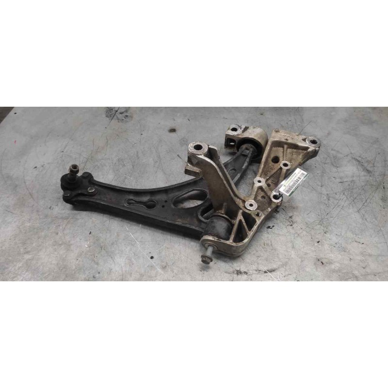 Recambio de brazo suspension inferior delantero derecho para audi a3 (8p) referencia OEM IAM 1K0407153G  