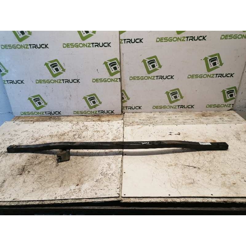 Recambio de travesaño superior para chrysler 300 c 3.0 crd referencia OEM IAM   