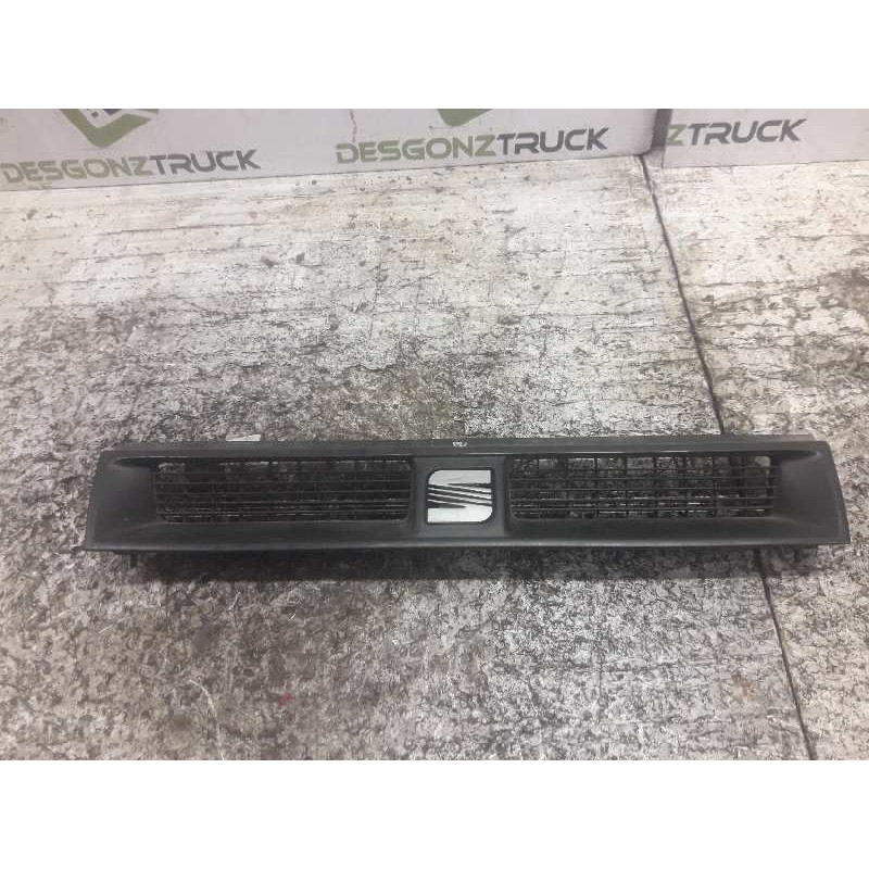 Recambio de rejilla delantera central para seat toledo (1l) base referencia OEM IAM 1L0853653  