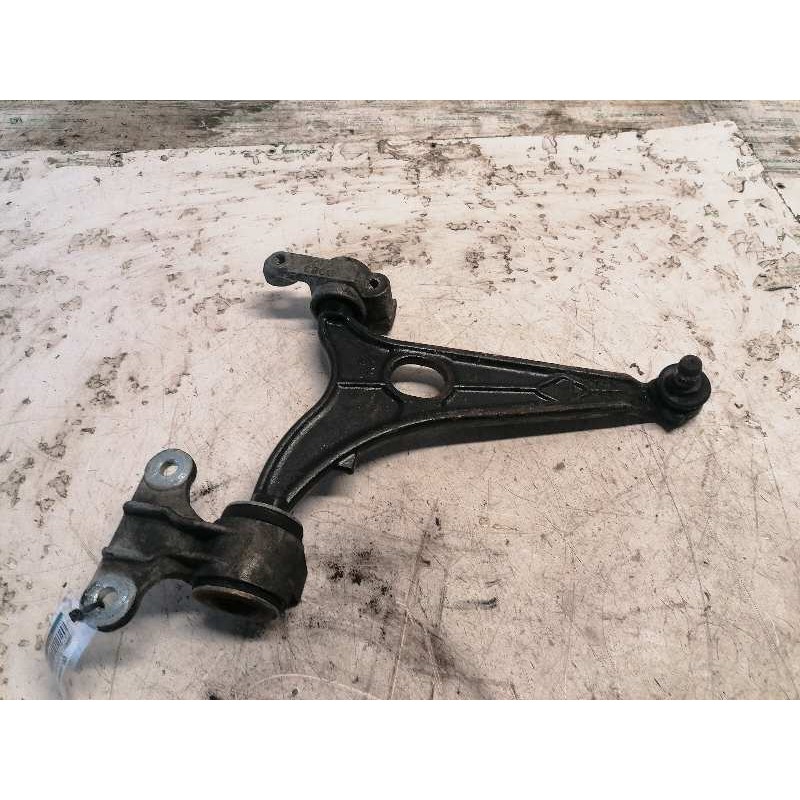 Recambio de brazo suspension inferior delantero derecho para fiat scudo combi (272) l1h1 120 multijet (5 pl.) referencia OEM IAM