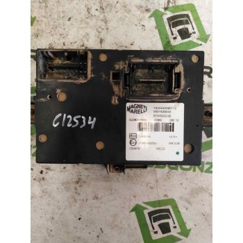 CAJA RELES / FUSIBLES 5801639043 Y503440590112 