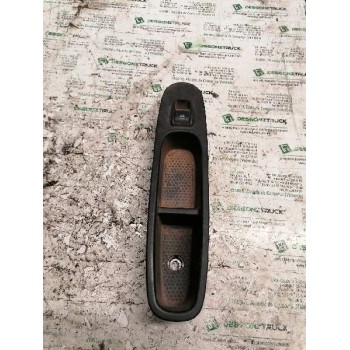 MANDO ELEVALUNAS DELANTERO DERECHO 16910A832 4 PINS 