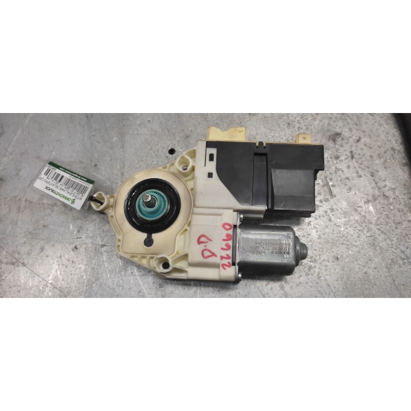 Recambio de motor elevalunas delantero derecho para peugeot 307 berlina (s2) x-line referencia OEM IAM 996388103  