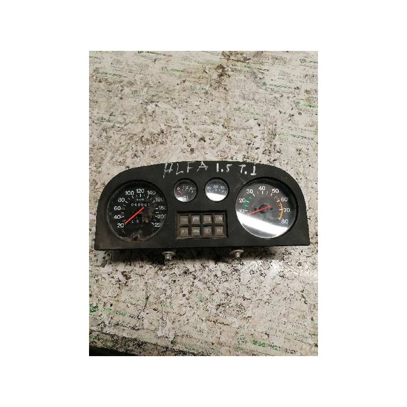 Recambio de cuadro instrumentos para alfa romeo 33 berlina 1.5 referencia OEM IAM 8240239900  