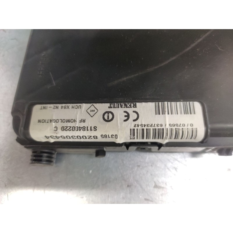 Recambio de caja reles / fusibles para renault scenic ii authentique referencia OEM IAM 8200306434  S118400220C 2