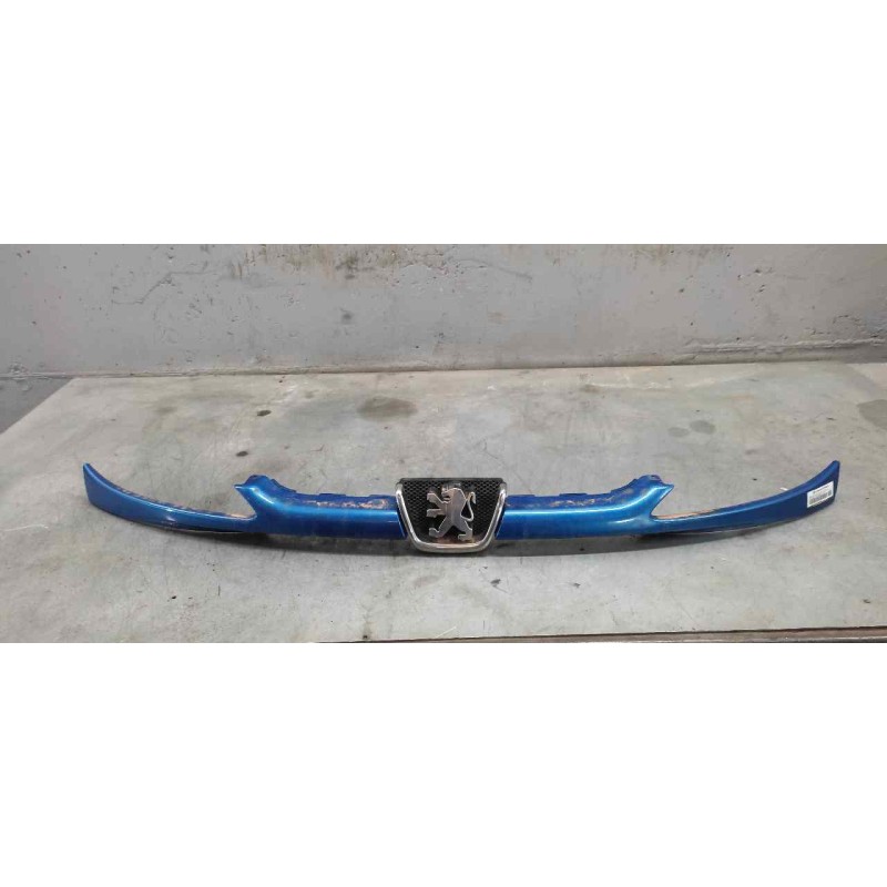 Recambio de rejilla delantera central para peugeot 206 berlina gti referencia OEM IAM   