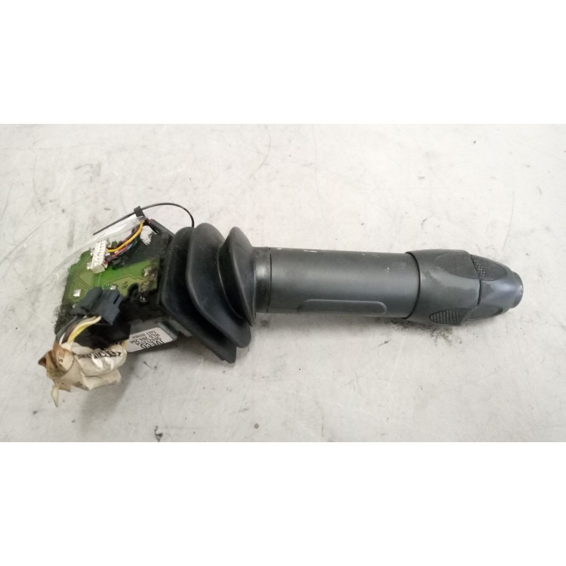 Recambio de mando intermitentes para iveco stralis (as) 12.9 diesel referencia OEM IAM 504213154  