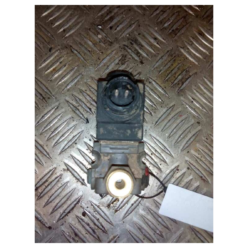 Recambio de valvula aire para scania serie p/g/r (l-clase) fsa g420 (4x2) corto cg 14 referencia OEM IAM 1376794 9041011 ELECTRO - Blanco