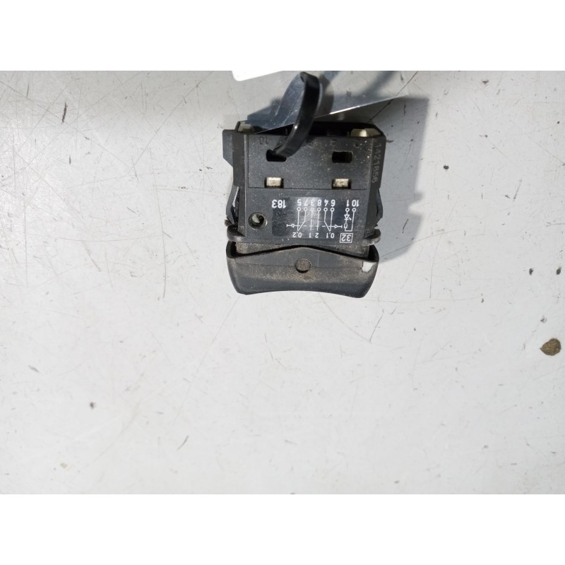 Recambio de mando elevalunas delantero izquierdo para scania r i r 480 referencia OEM IAM 1421856 - Blanco 3