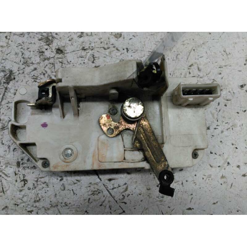 Recambio de cerradura puerta trasera izquierda para peugeot 406 berlina (s1/s2) stdt referencia OEM IAM   