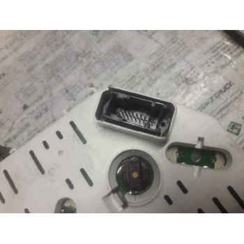 Recambio de cuadro instrumentos para land rover freelander baikal familiar referencia OEM IAM LR0016003 YAC500160 8RCV3433MHZ
