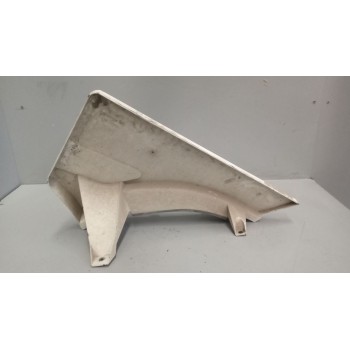 Recambio de moldura para scania r i r 580 referencia OEM IAM 1431933  MOLDURA GUARDABARROS DELANTERO IZQUIERDO