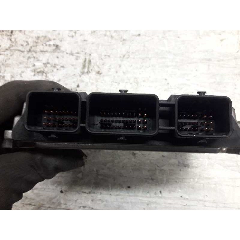 Recambio de centralita motor uce para renault scenic ii authentique referencia OEM IAM 8200391966 0281011776 BOSCH 3