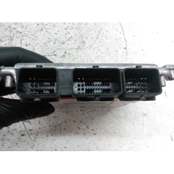 Recambio de centralita motor uce para peugeot 206 berlina play station 2 referencia OEM IAM 0281011188 9648588880 