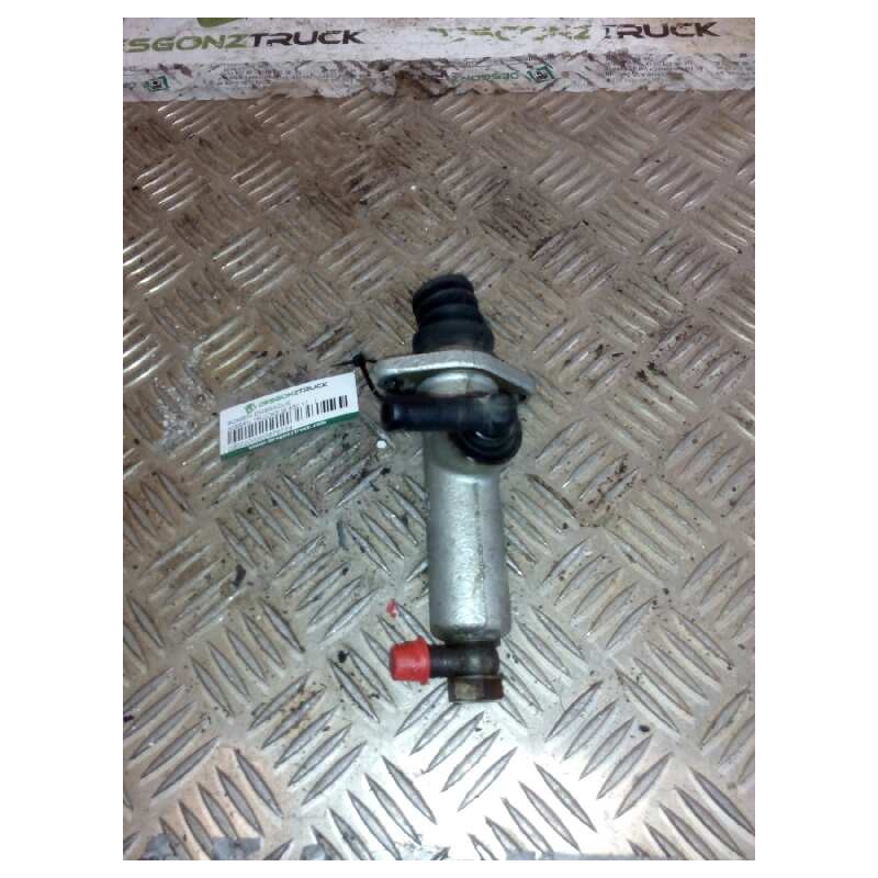 Recambio de bombin embrague para nissan trucks m 130.17 referencia OEM IAM   