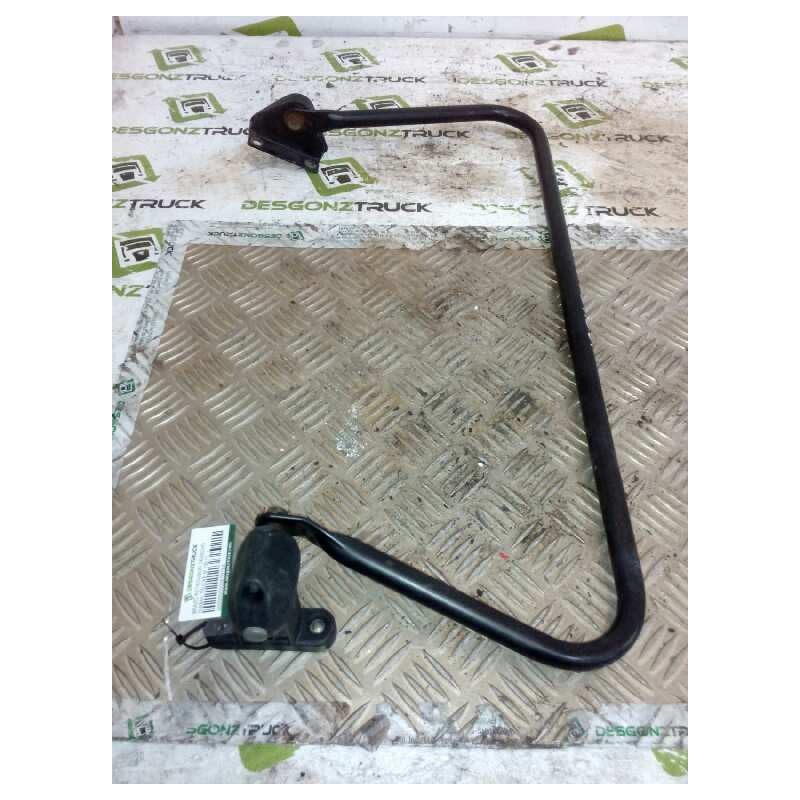 Recambio de brazo retrovisor derecho para nissan trucks m 130.17 referencia OEM IAM   