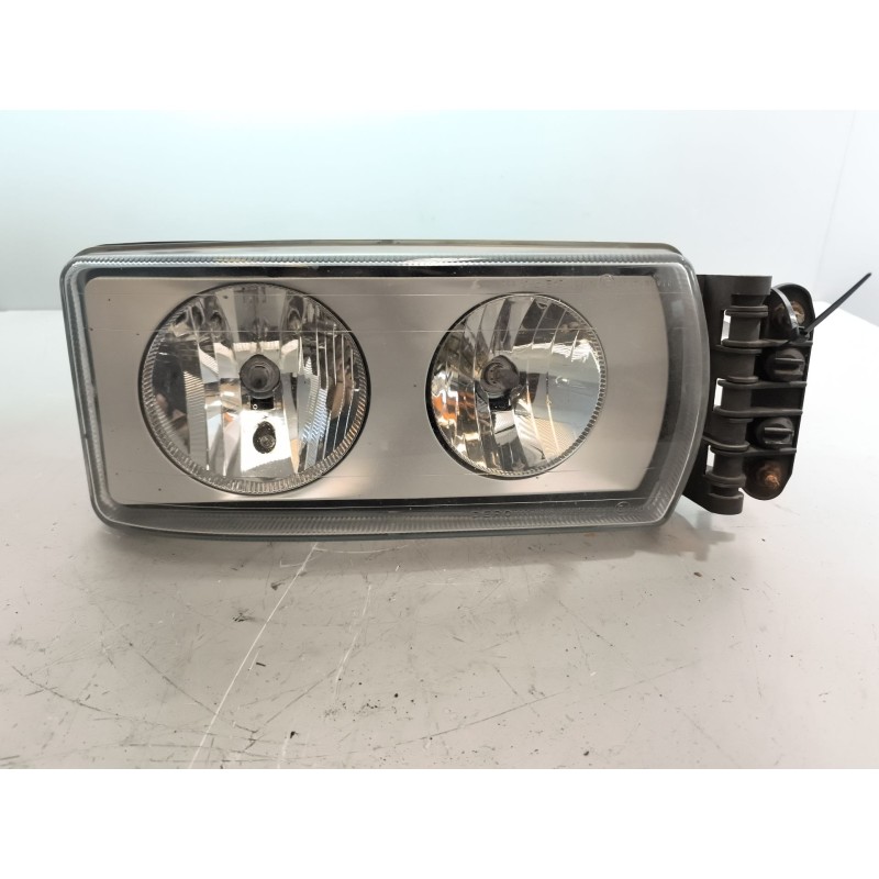 Recambio de faro derecho para iveco stralis (as) 12.9 diesel referencia OEM IAM   
