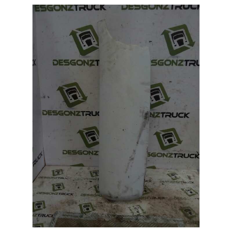 Recambio de deflector derecho para renault midlum fg xxx.10    e5 corto referencia OEM IAM   