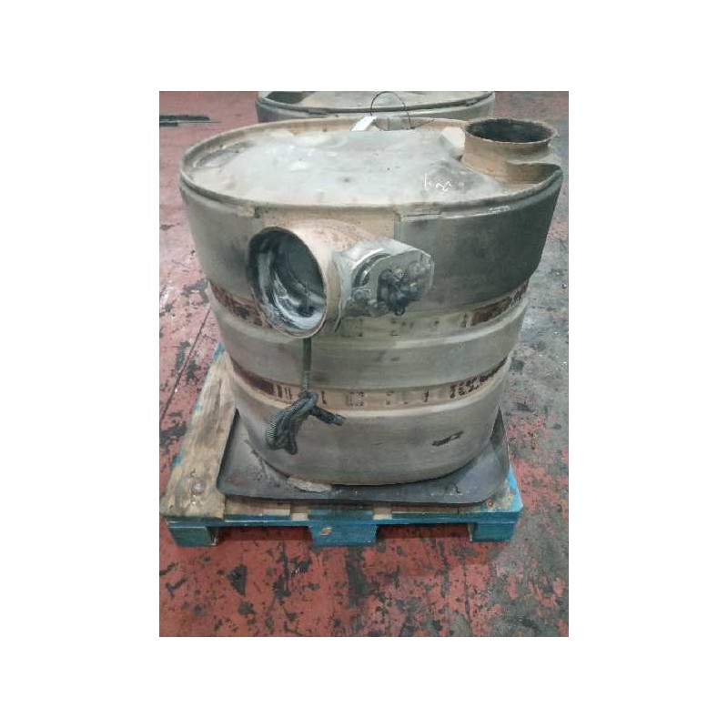 Recambio de catalizador para renault magnum ab diesel referencia OEM IAM 7420920706  