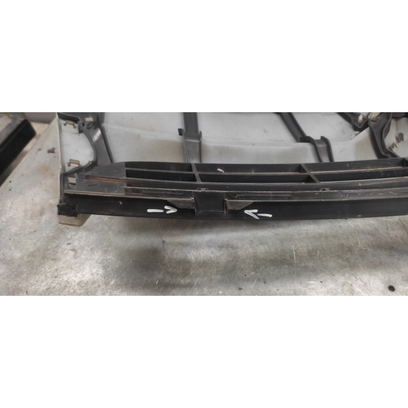 Recambio de rejilla delantera central para citroën jumpy hdi 120 27 l1h1 furg. referencia OEM IAM - Blanco 3