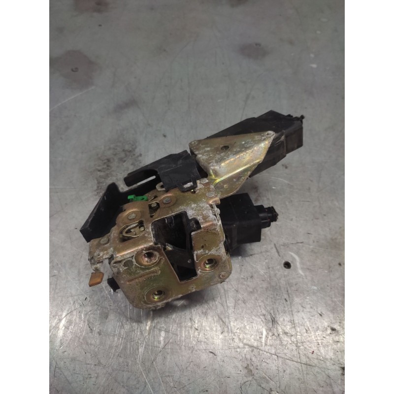 Recambio de cerradura puerta trasera izquierda para volvo s40 berlina 1.9 d+ (85kw) referencia OEM IAM   
