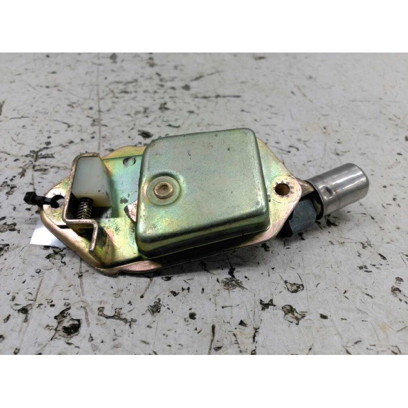 Recambio de bombin puerta delantera derecha para renault 6 1.1 gtl referencia OEM IAM - Blanco 2
