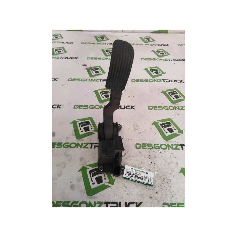 Recambio de pedal acelerador para mercedes-benz sprinter 02.00  caja cerrada 413 cdi (904.662) referencia OEM IAM A9013000404 02