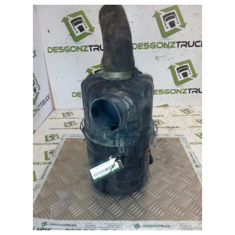 Recambio de filtro aire para nissan trade 100 3.0 turbodiesel referencia OEM IAM 16500G4800 44416592904 