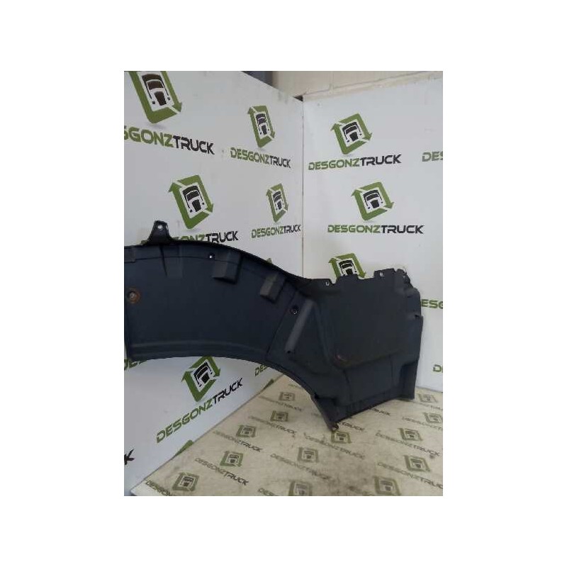 Recambio de moldura puerta delantera derecha para iveco stralis (as) fsa t / fp lt 4x2 gran espacio referencia OEM IAM   