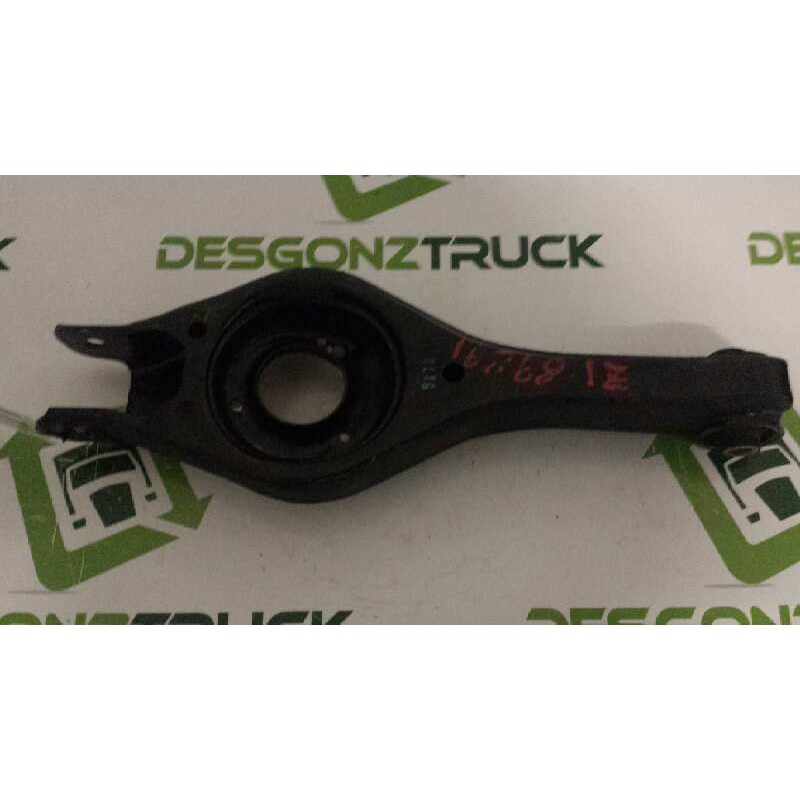 Recambio de brazo suspension inferior trasero izquierdo para hyundai i30 1.6 crdi cat referencia OEM IAM   