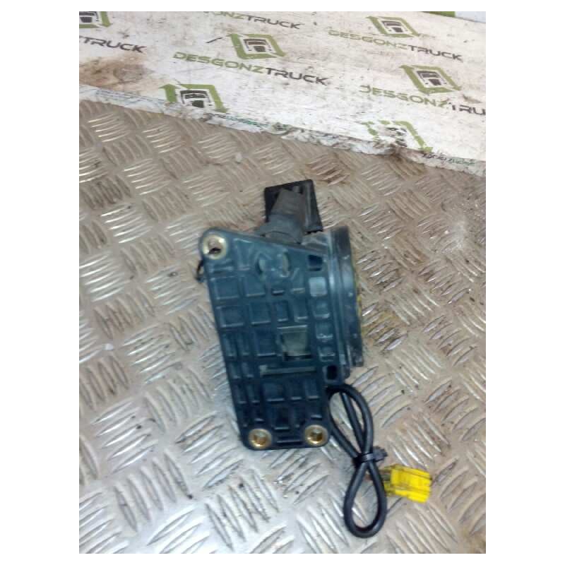 Recambio de pedal acelerador para mercedes-benz actros 2-ejes 6-cil. serie/bm 1843 (4x2) om 501 la l (largo) referencia OEM IAM 3