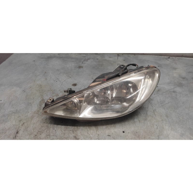 Recambio de faro izquierdo para peugeot 206 berlina xs referencia OEM IAM   