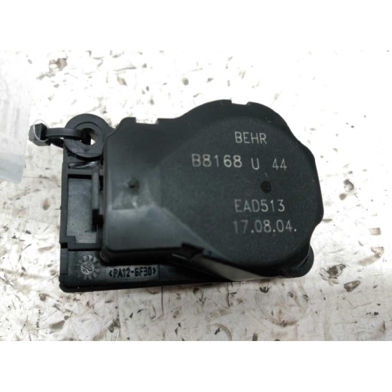 Recambio de motor regulador climatizacion para opel meriva blue line referencia OEM IAM B8168U44  