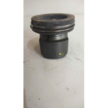 Recambio de piston para renault magnum ab 2005 cabina adel.tractor semirr. gv  4x2 4xx.18 gran espacio referencia OEM IAM 211051