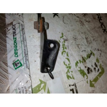 Recambio de brazo retrovisor derecho para nissan trucks l-90.150 referencia OEM IAM   