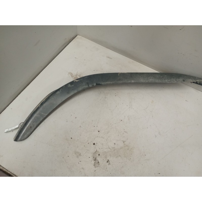 Recambio de paso rueda delantero izquierdo para volvo fh xxx referencia OEM IAM 20529685 MOLDURA PASO RUEDA IZQUIERDO 
