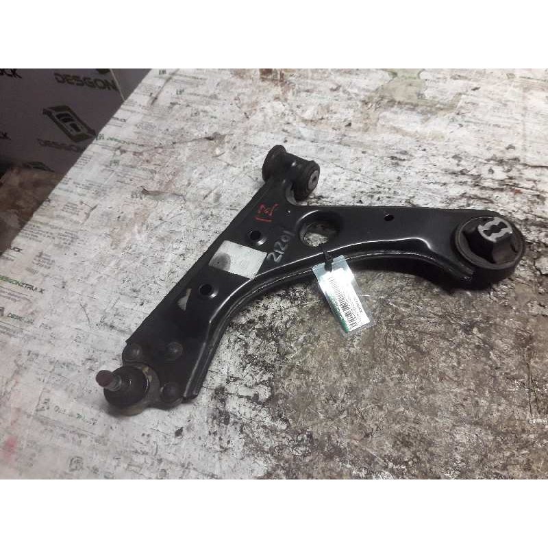 Recambio de brazo suspension inferior delantero izquierdo para fiat fiorino adventure sx kasten referencia OEM IAM 071195  