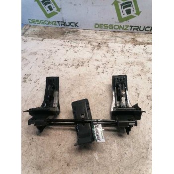 SOPORTE A2119200324 ASIENTO TRASERO IZQUIERDO 